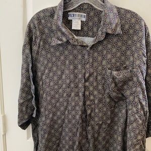 FINAL MARKDOWN Men’s Untied SS Shirt (XL)
